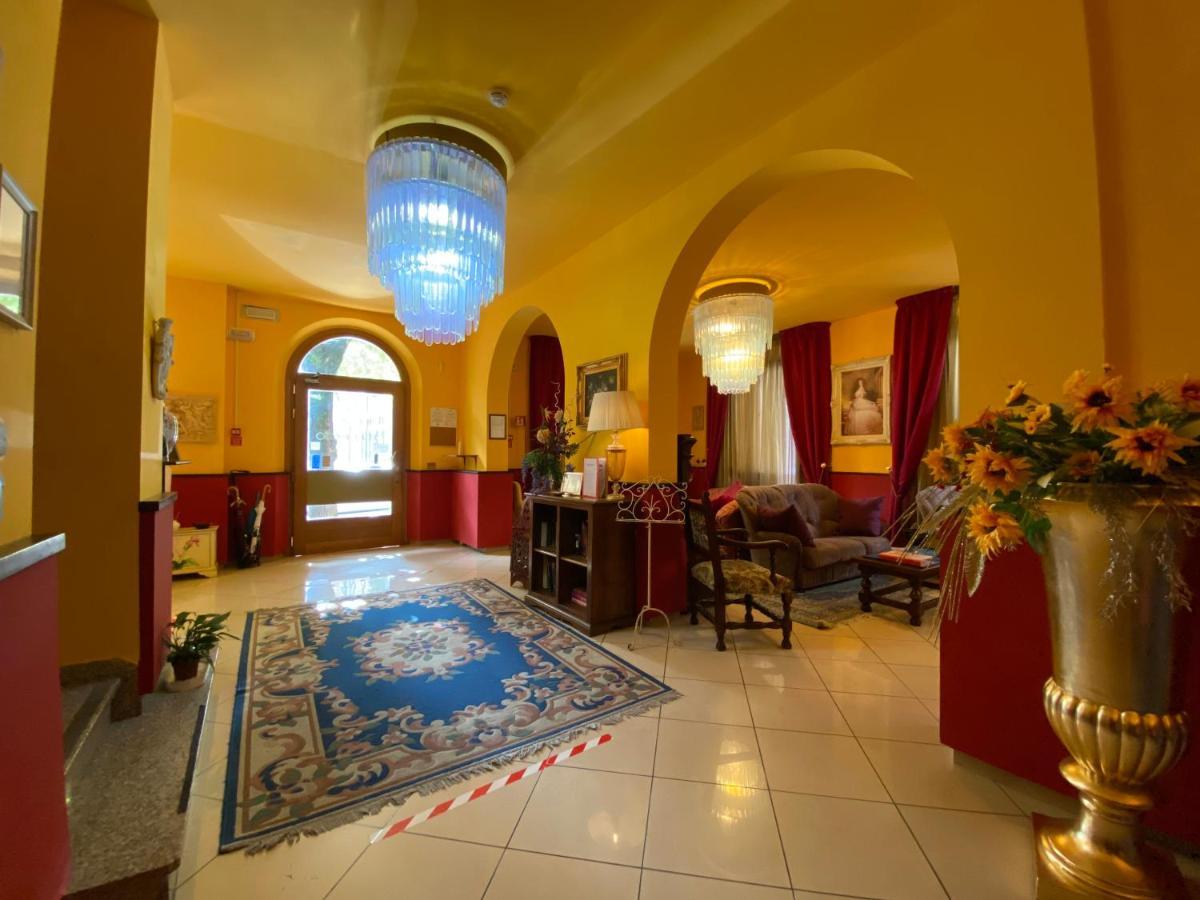 Hotel Rinascimento Montecatini-Terme Esterno foto